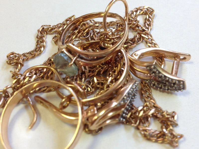 Сдайте золото выгодно! Прозрачные цены за грамм в нашем ломбарде